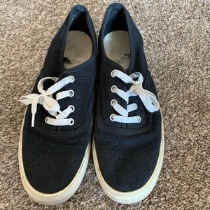 Black Keds